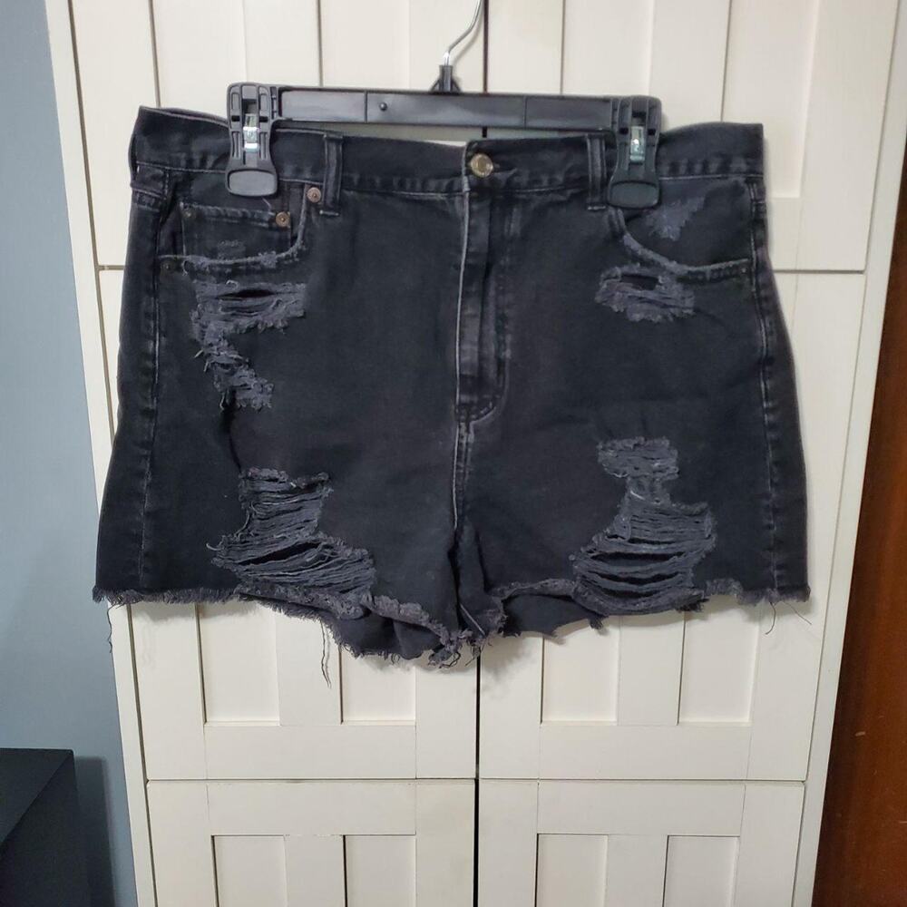 Size 14 American Eagle Mom Shorts